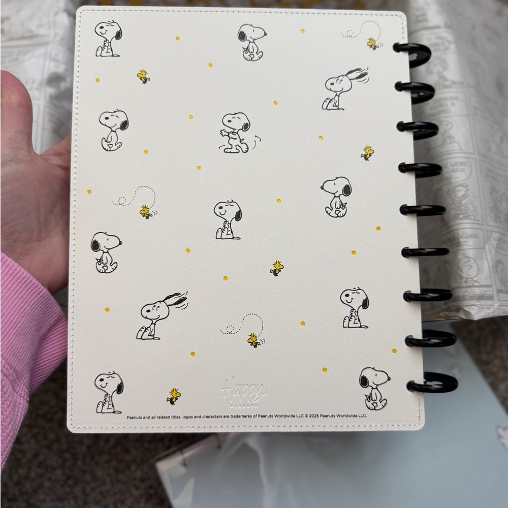 New! Undated Peanuts Happy Planner "Celebrate the Seasons" Box - Picture 13 of 16
